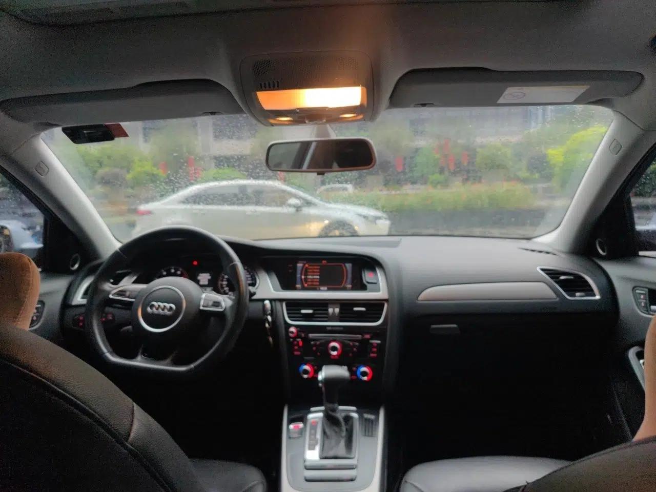 Audi A4L 2015 35 TFSI Automatic Standard Model — миниатюра 9