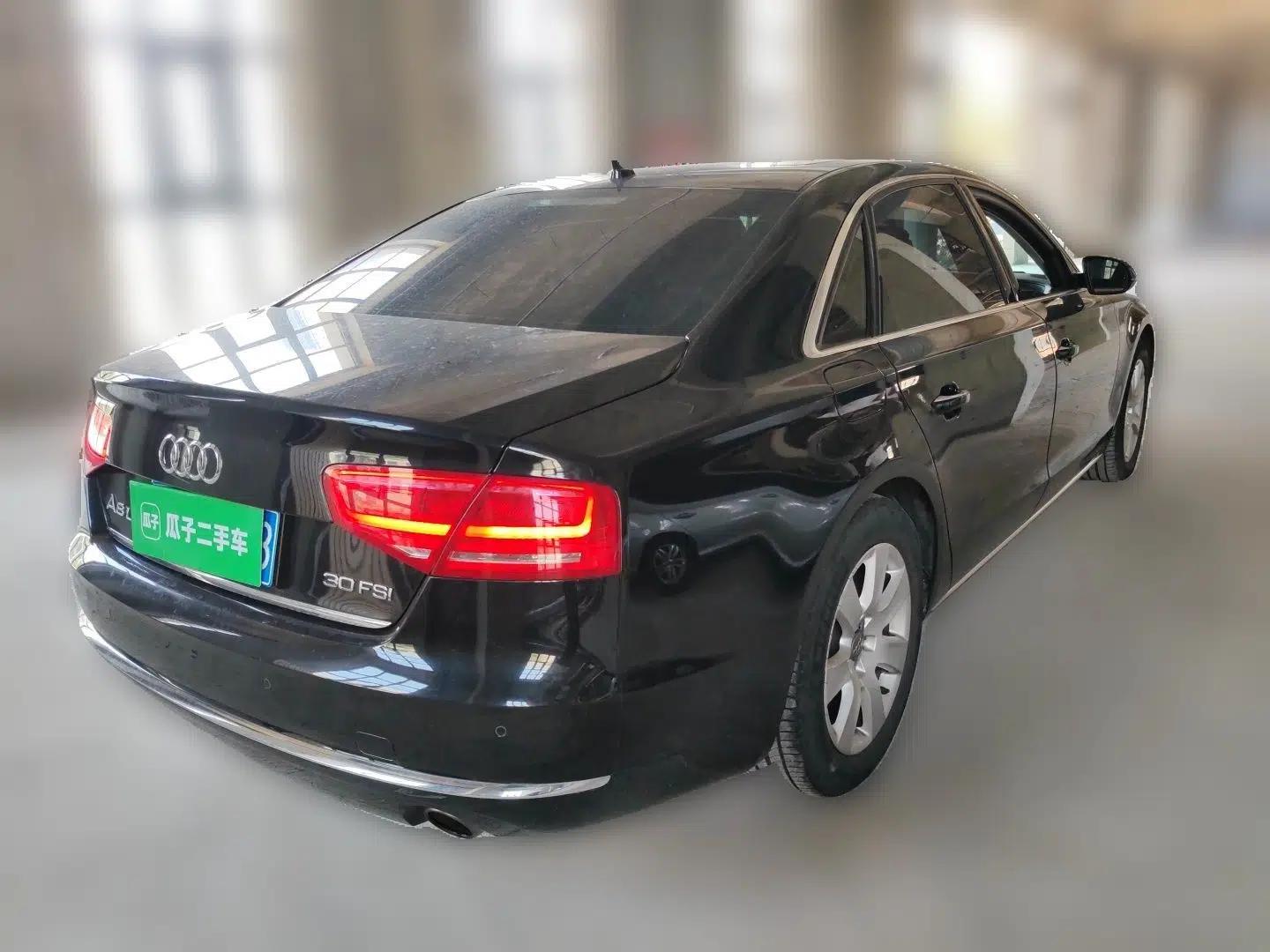 Audi A8 2013 A8L 30 FSI Comfort Model — миниатюра 6