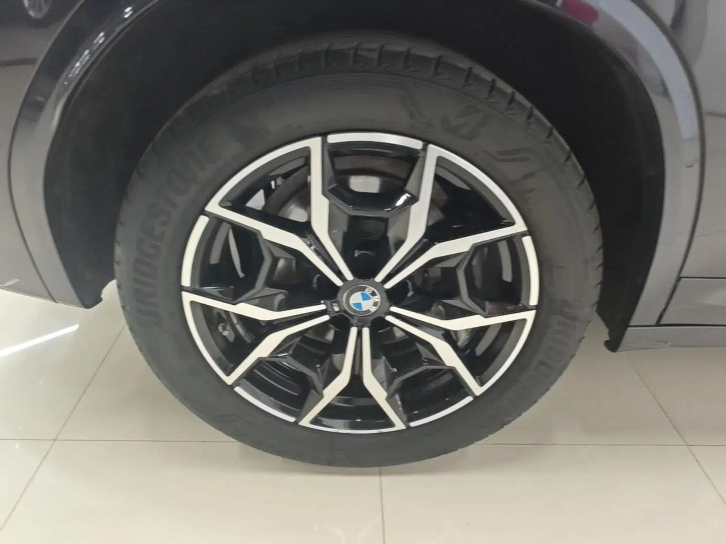 BMW X3 2022 Restyled xDrive25i M Sport Package — миниатюра 11