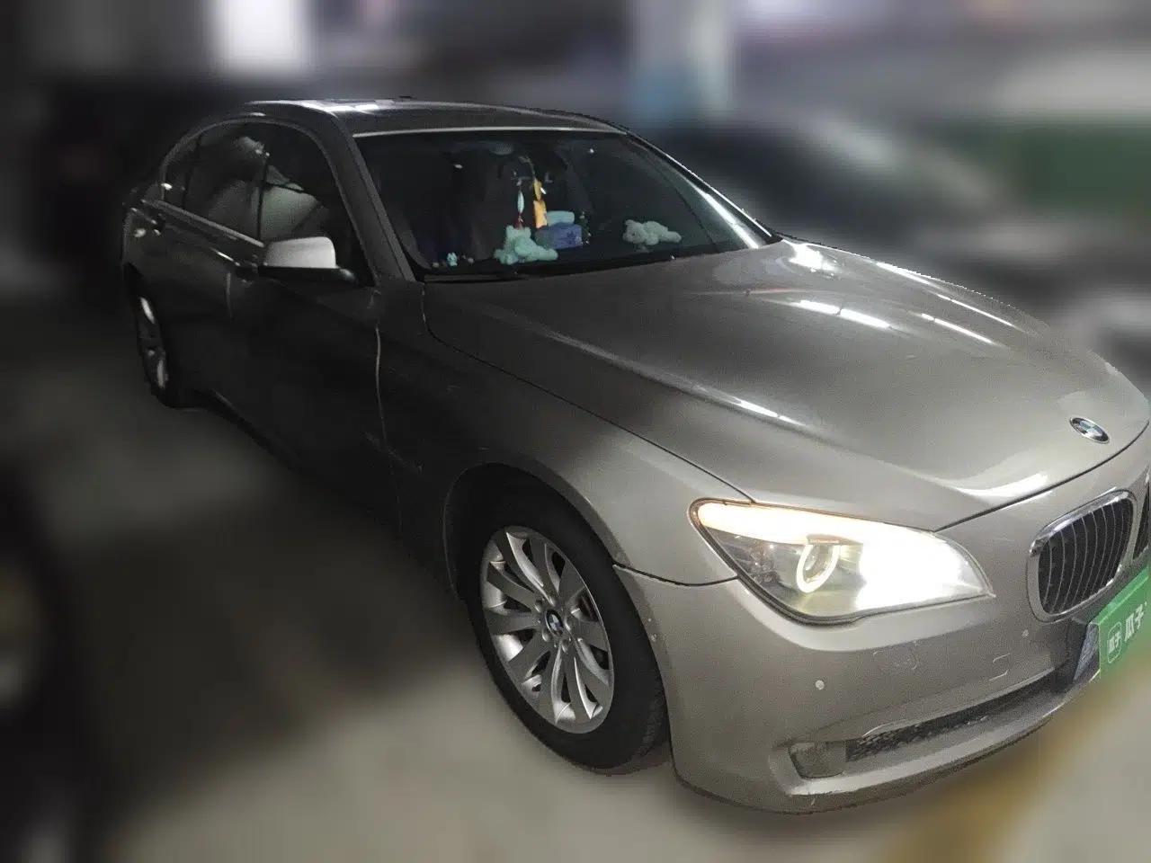 BMW 7 Series 2011 740Li Steinway Limited Edition — миниатюра 3