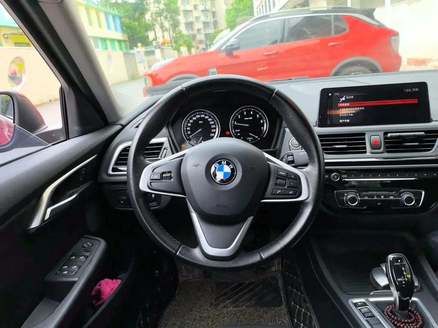 BMW 1 Series 2020 120i Fashion Model — миниатюра 10