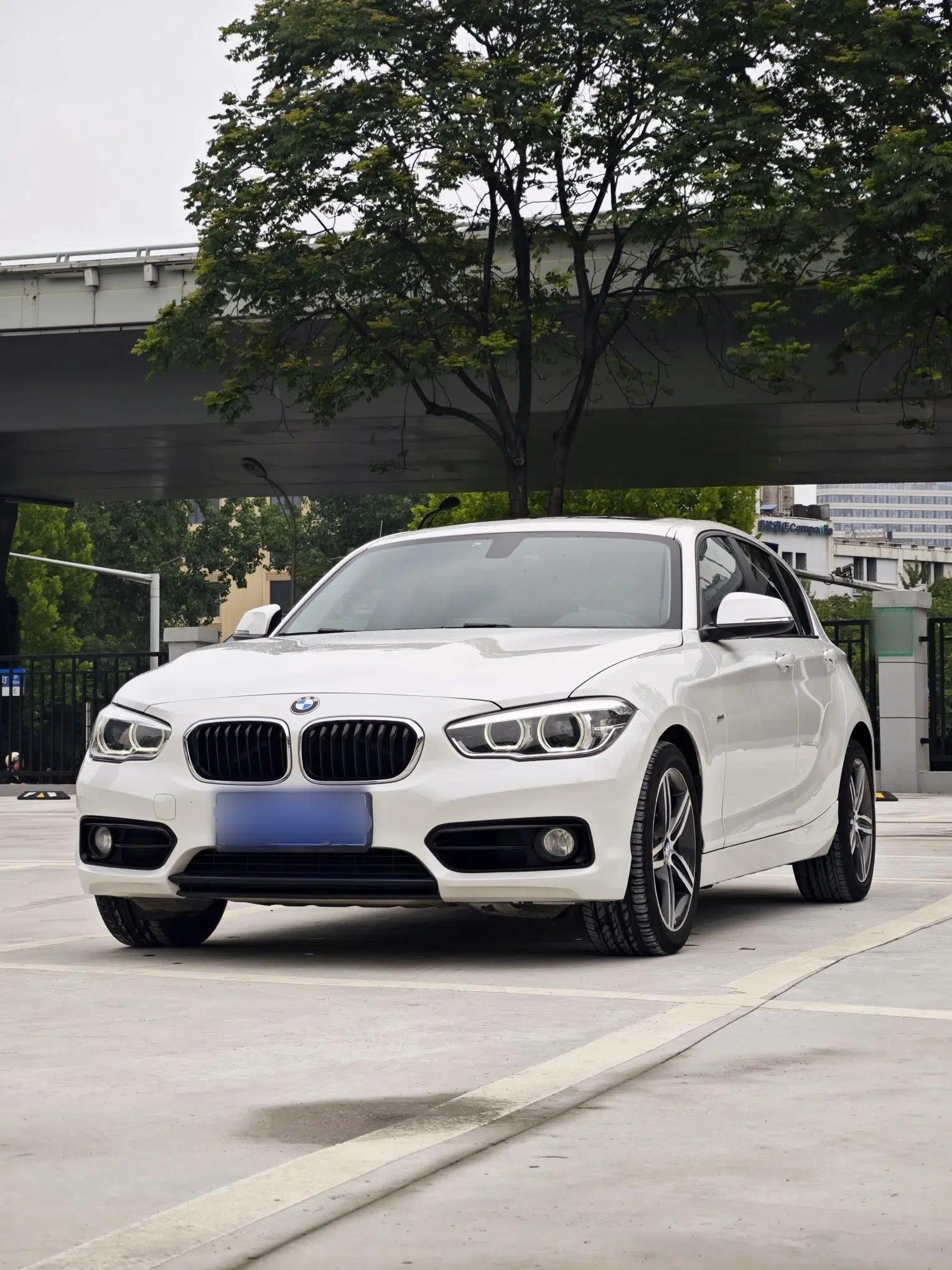 BMW 1 Series 2015 120i Sport Design Package — миниатюра 1