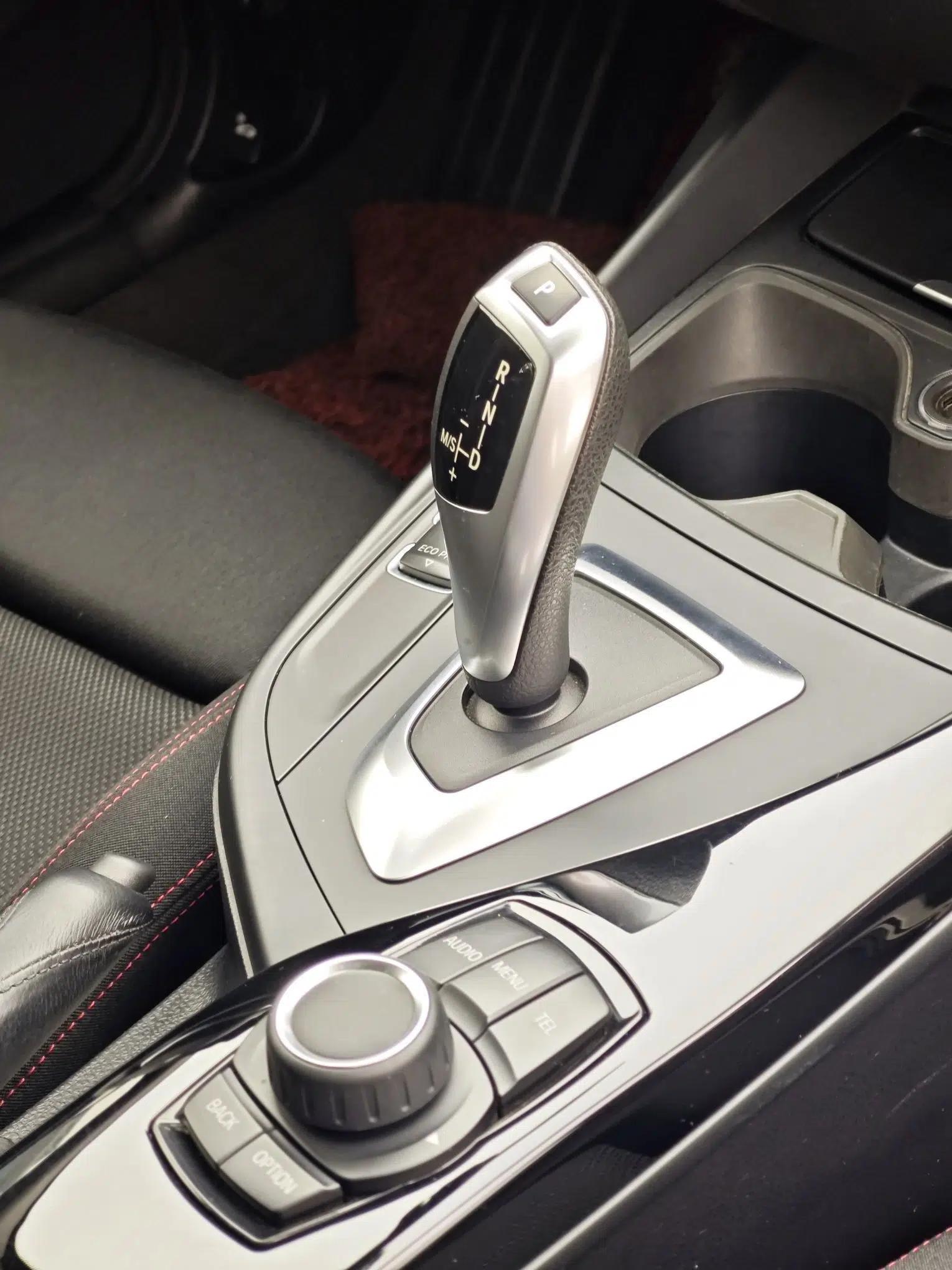 BMW 1 Series 2015 120i Sport Design Package — миниатюра 18