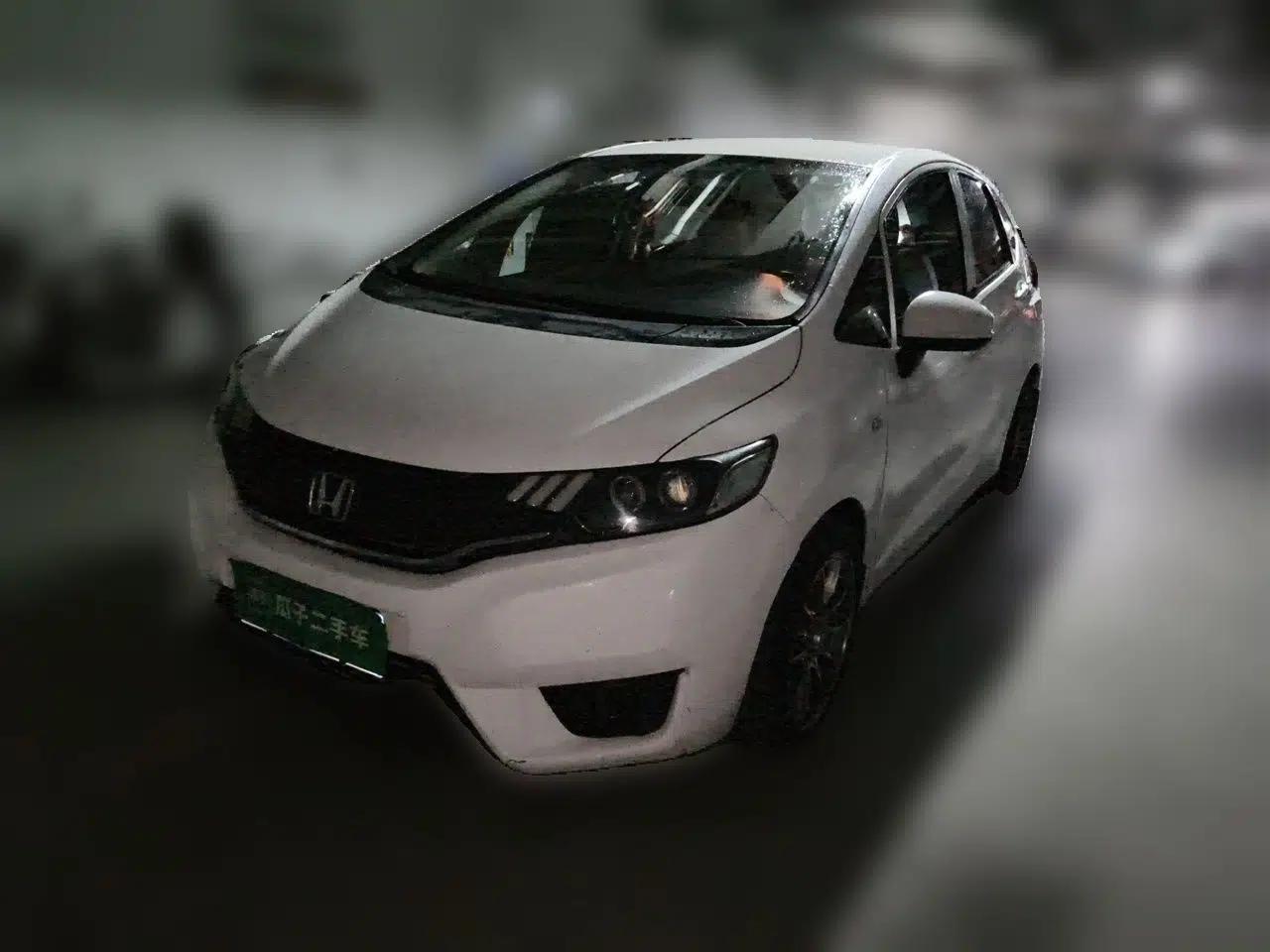 Honda Fit 2016 1.5L LX Manual Comfort Model — миниатюра 1