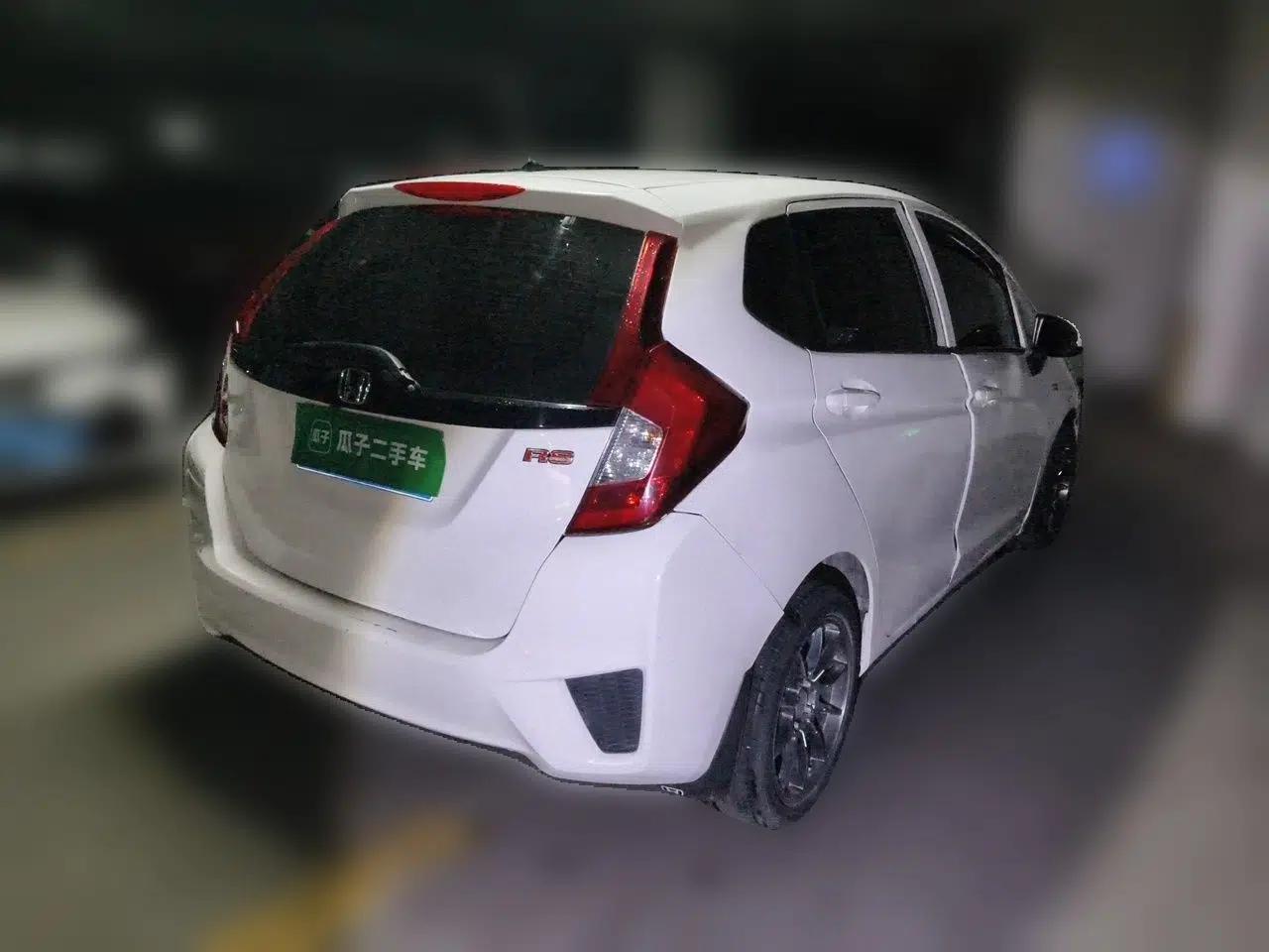 Honda Fit 2016 1.5L LX Manual Comfort Model — миниатюра 6