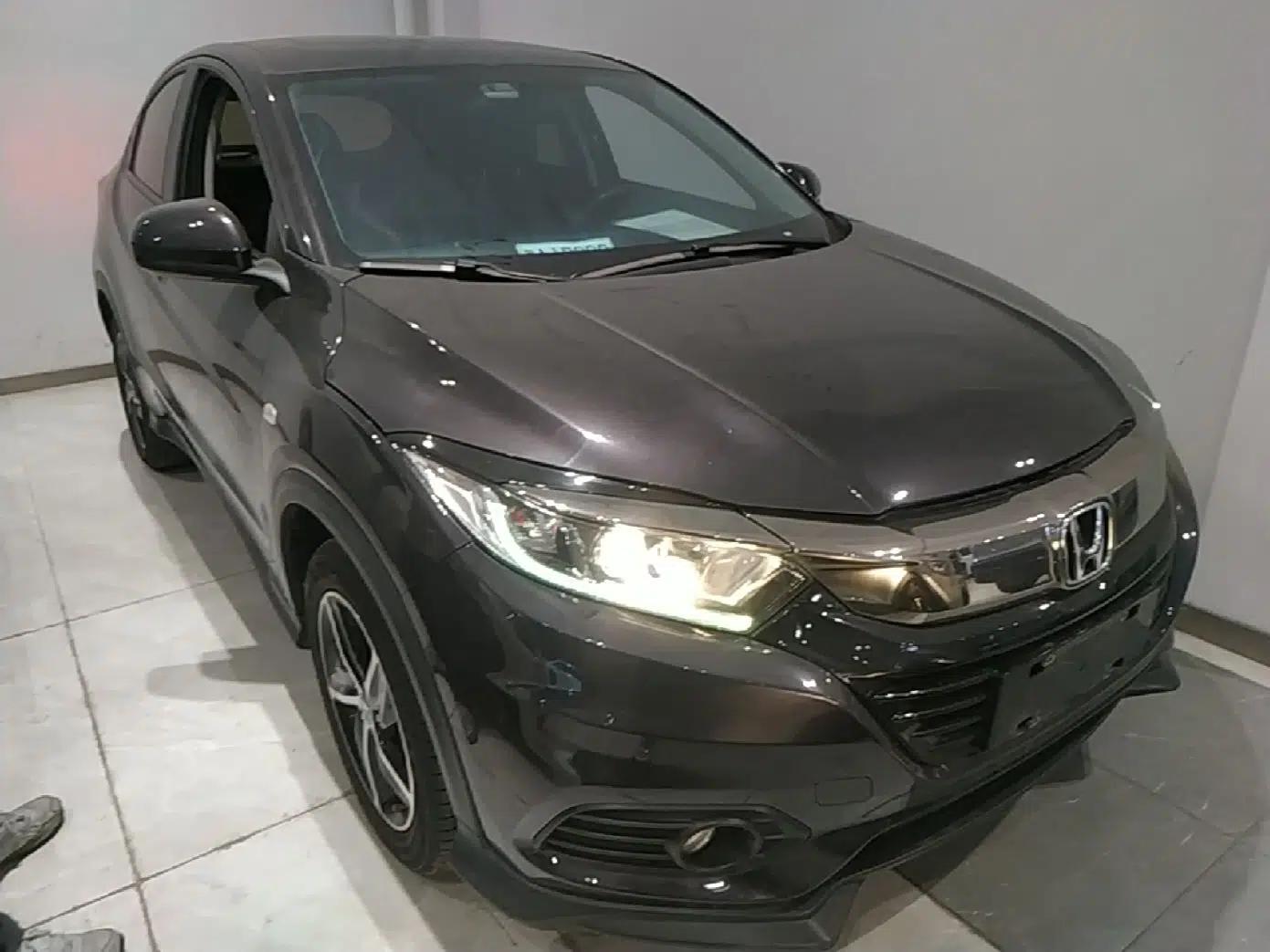 Honda Vezel 2020 1.5L CVT Pioneer Edition — миниатюра 3
