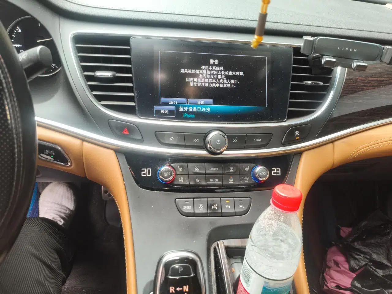 Buick LaCrosse 2016 20T Luxury Model — миниатюра 13