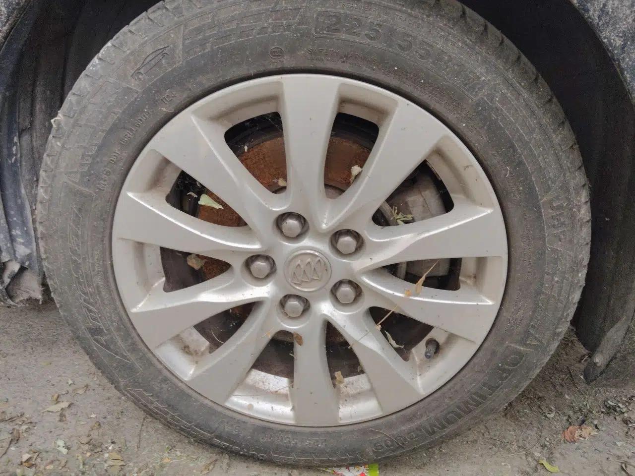 Buick LaCrosse 2013 2.4L SIDI Elite Comfort Version — миниатюра 8