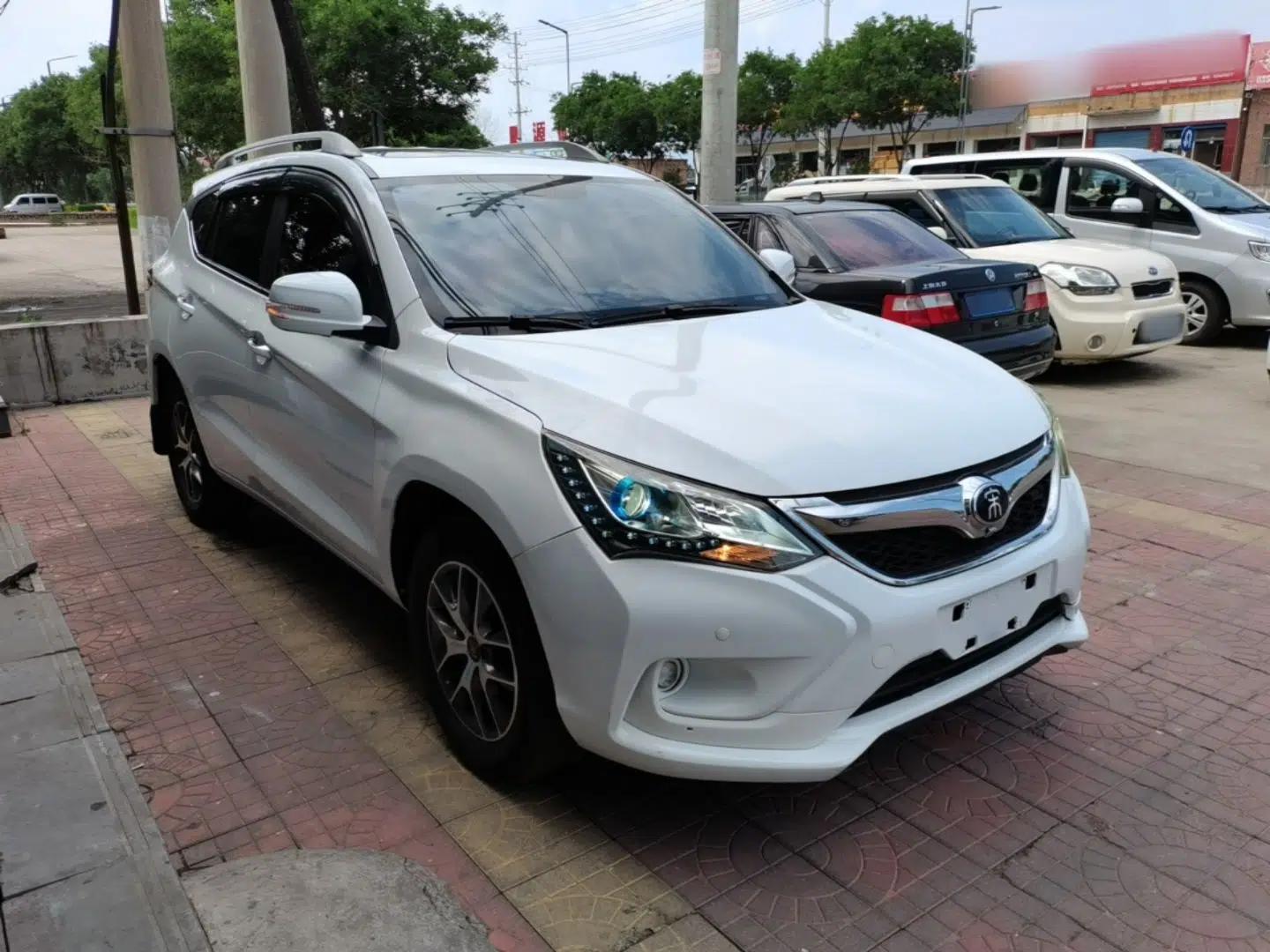 BYD Song 2016 GaiShi Edition 1.5TID Automatic Elite Model — миниатюра 3