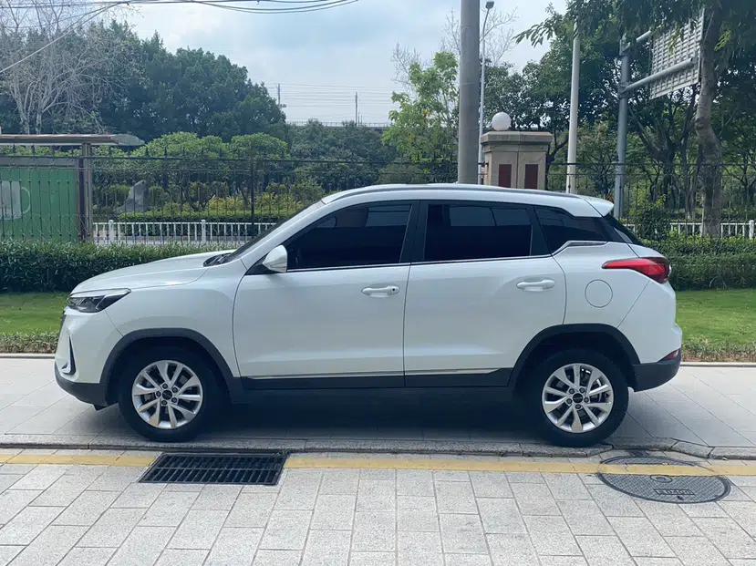 BAIC Beijing X3 2019 1.5T CVT Glory Edition — миниатюра 16