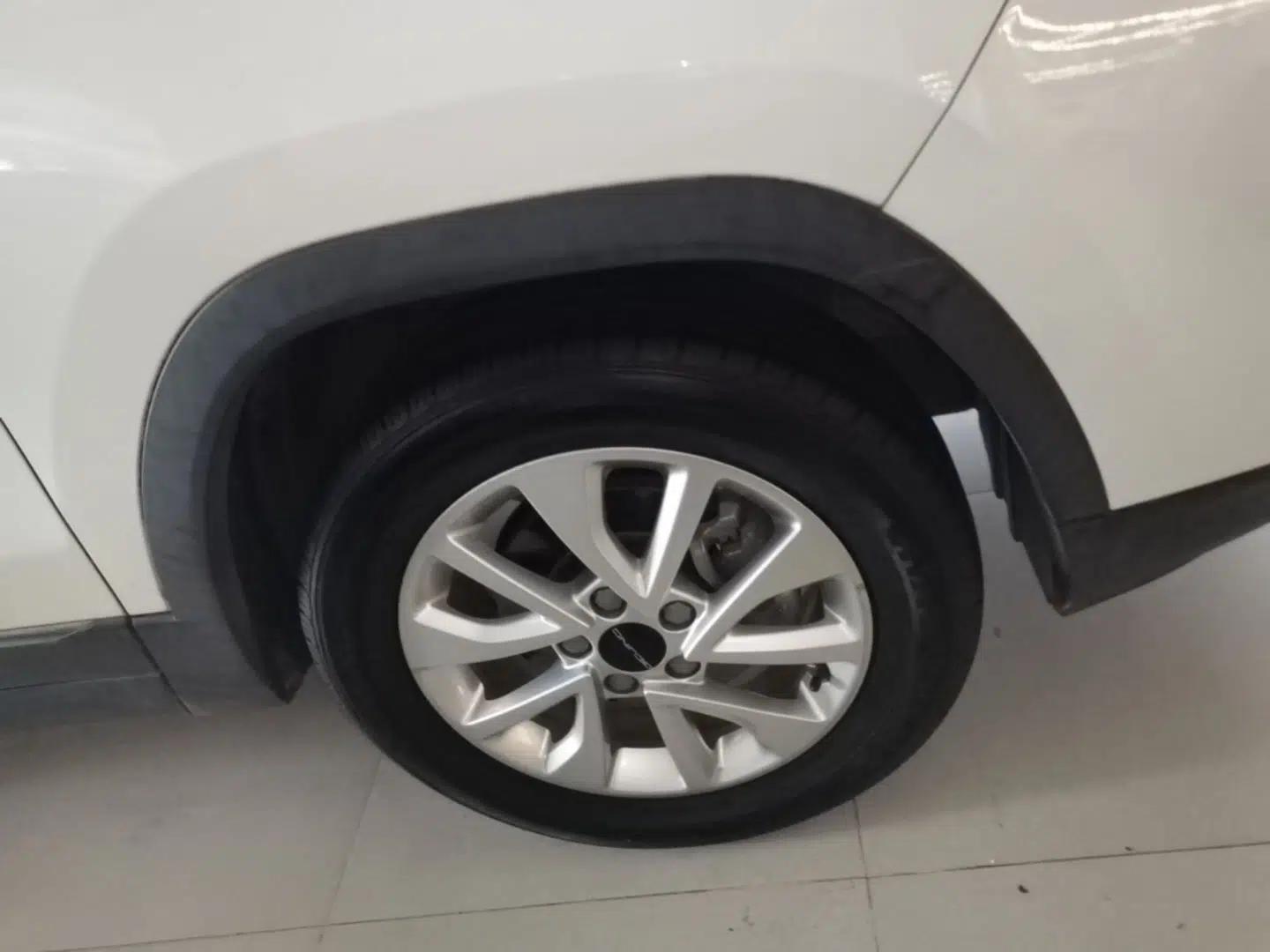 BAIC Beijing X3 2019 1.5T CVT Glory Edition — миниатюра 10