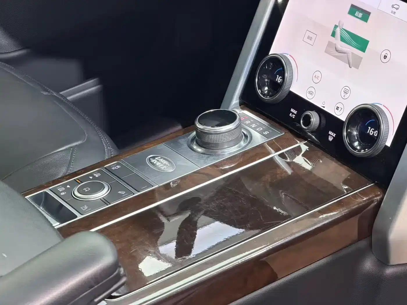 Range Rover 2021 3.0 L6 Grand Edition — миниатюра 10