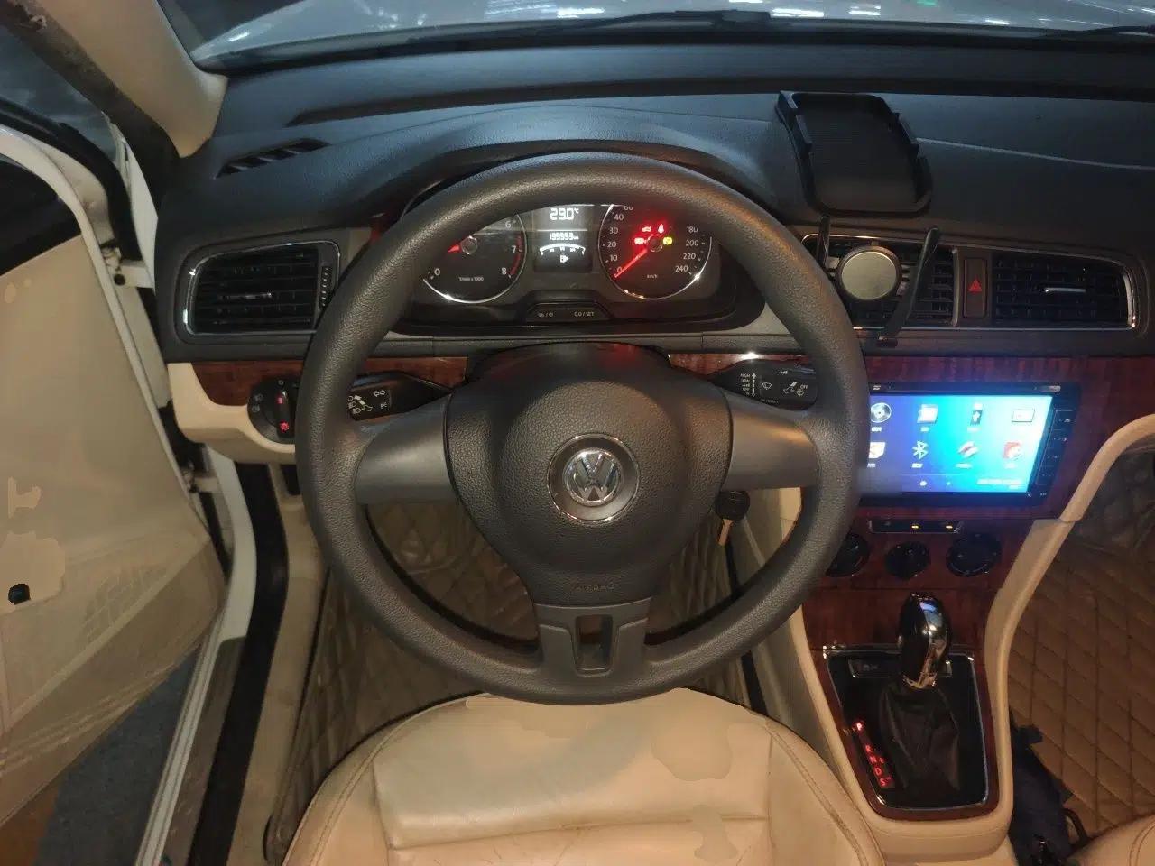 Volkswagen Lavida 2013 Revised Version 1.4 TSI DSG Comfort Edition — миниатюра 10