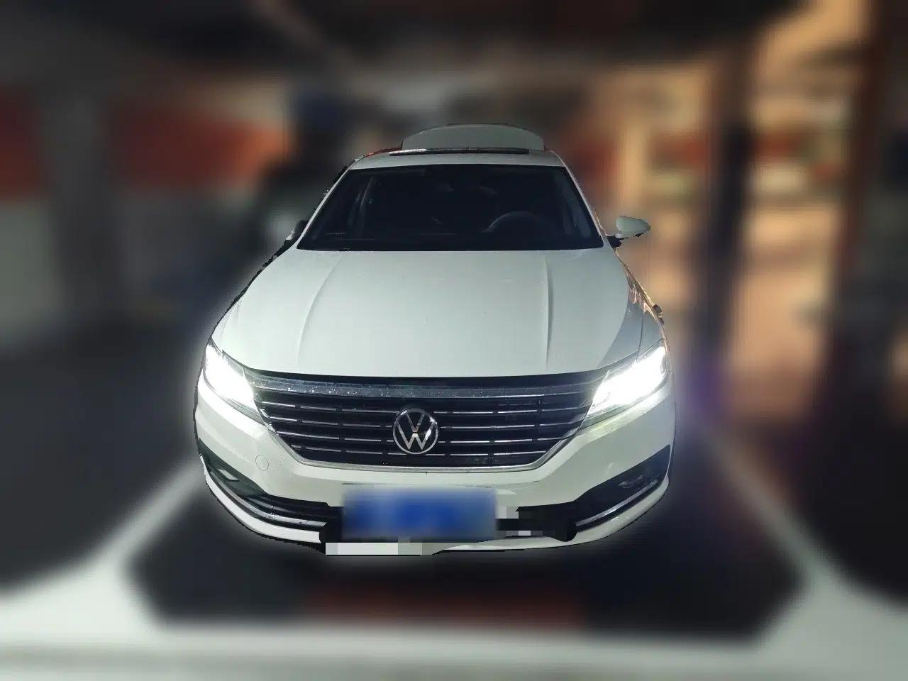 Volkswagen Lavida 2022 1.5L Automatic Comfort Edition — миниатюра 2