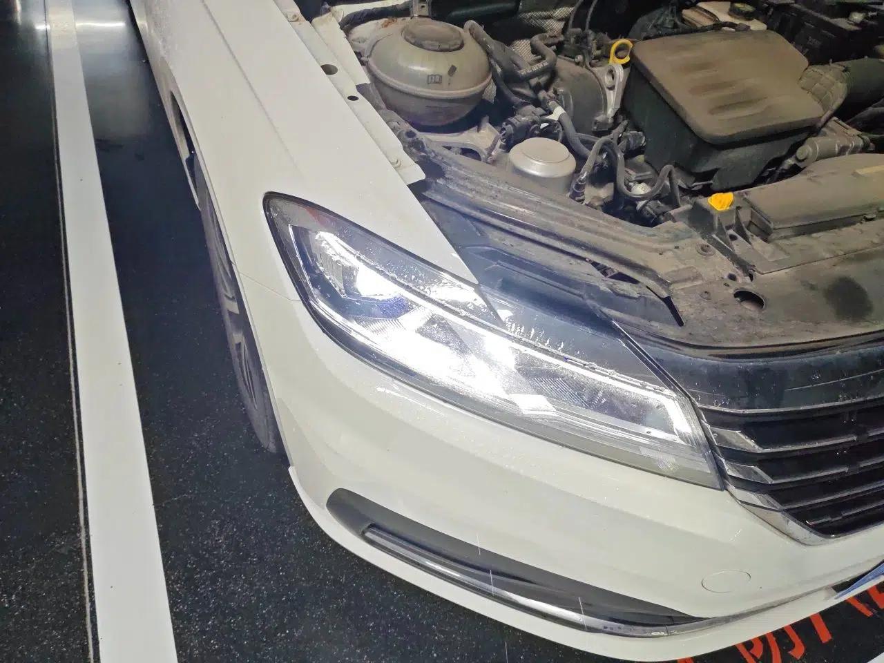 Volkswagen Lavida 2022 1.5L Automatic Comfort Edition — миниатюра 7