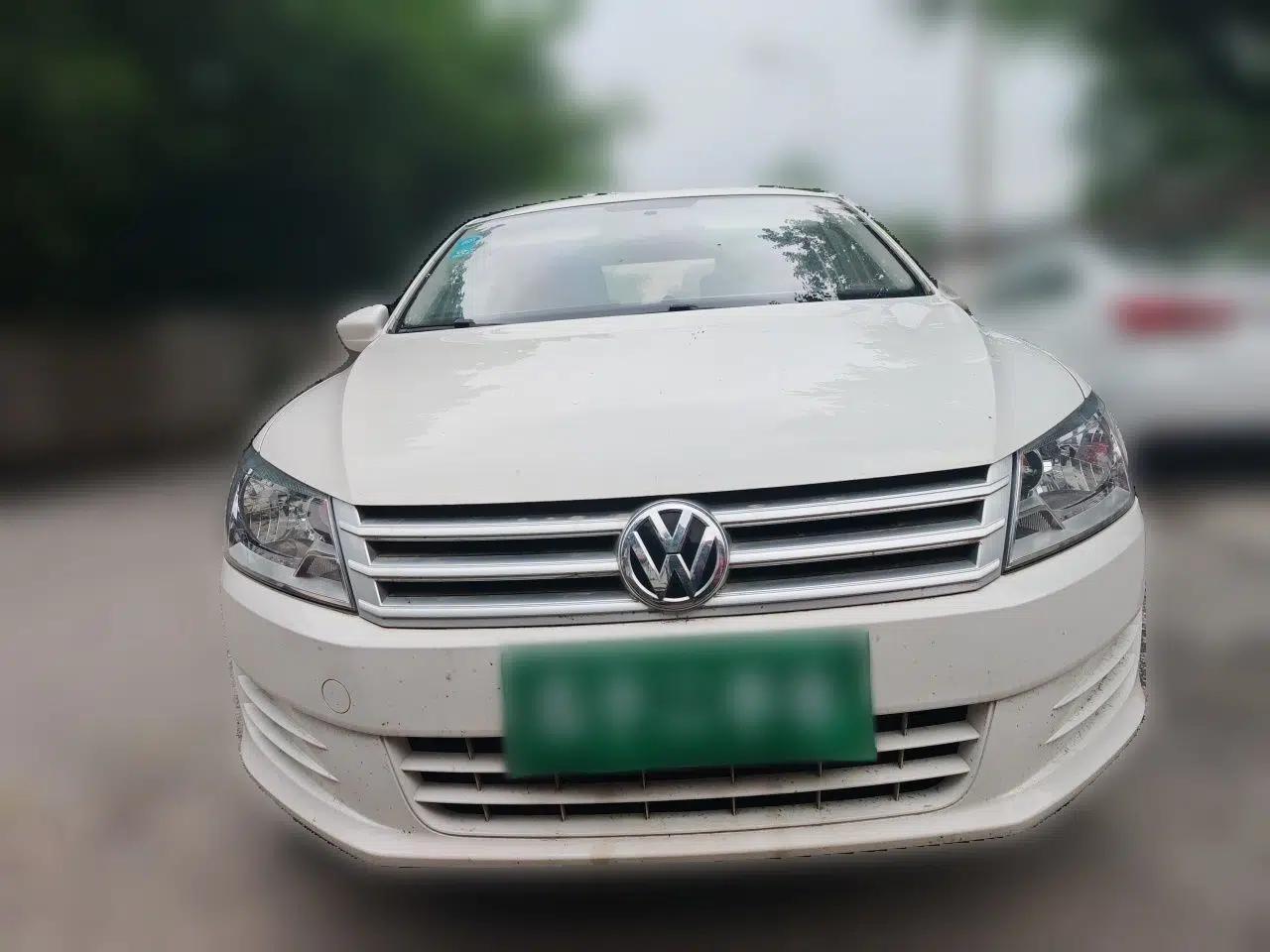 Volkswagen Santana 2015 1.6L Automatic Fashion Edition — миниатюра 2