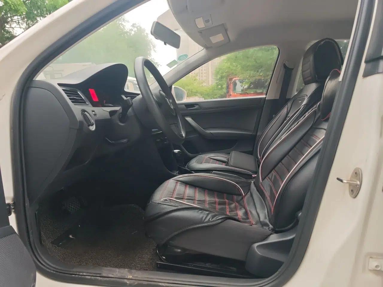 Volkswagen Santana 2015 1.6L Automatic Fashion Edition — миниатюра 15