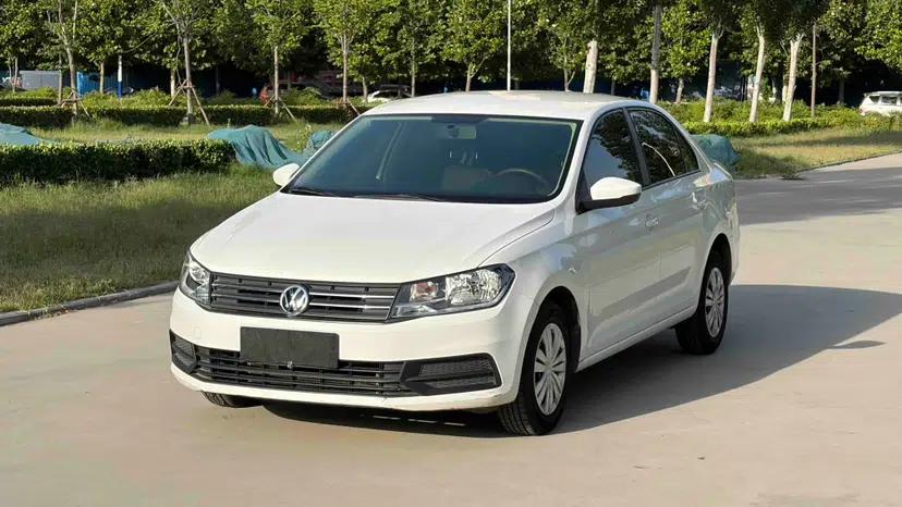 Volkswagen Santana 2021 1.5L Automatic Fashion Edition — миниатюра 1