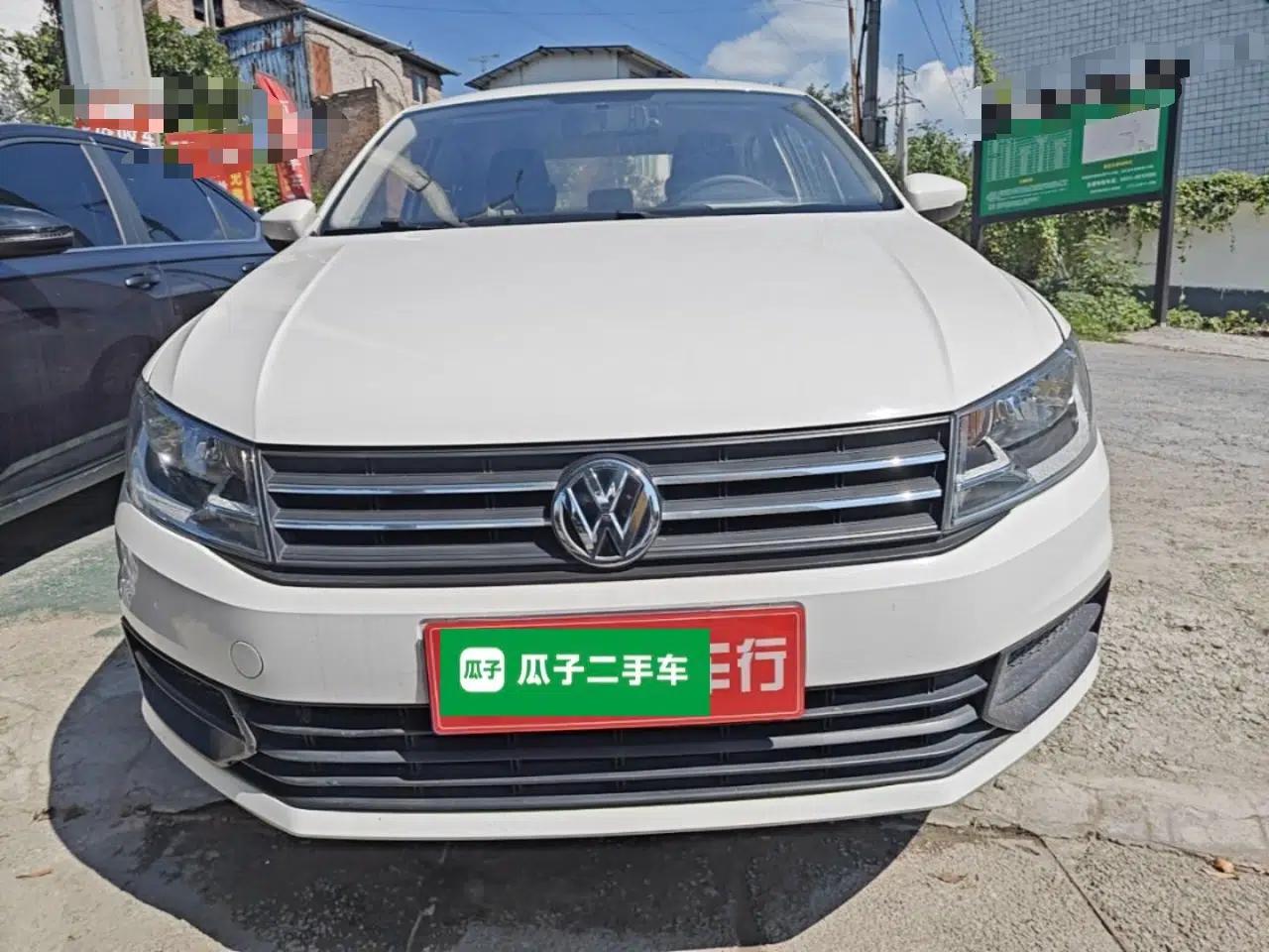 Volkswagen Santana 2016 1.4L Manual Fashion Edition — миниатюра 2