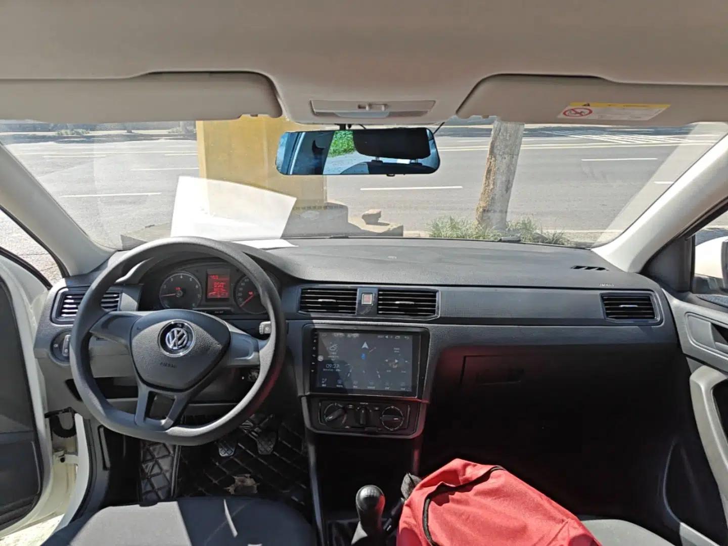 Volkswagen Santana 2016 1.4L Manual Fashion Edition — миниатюра 12