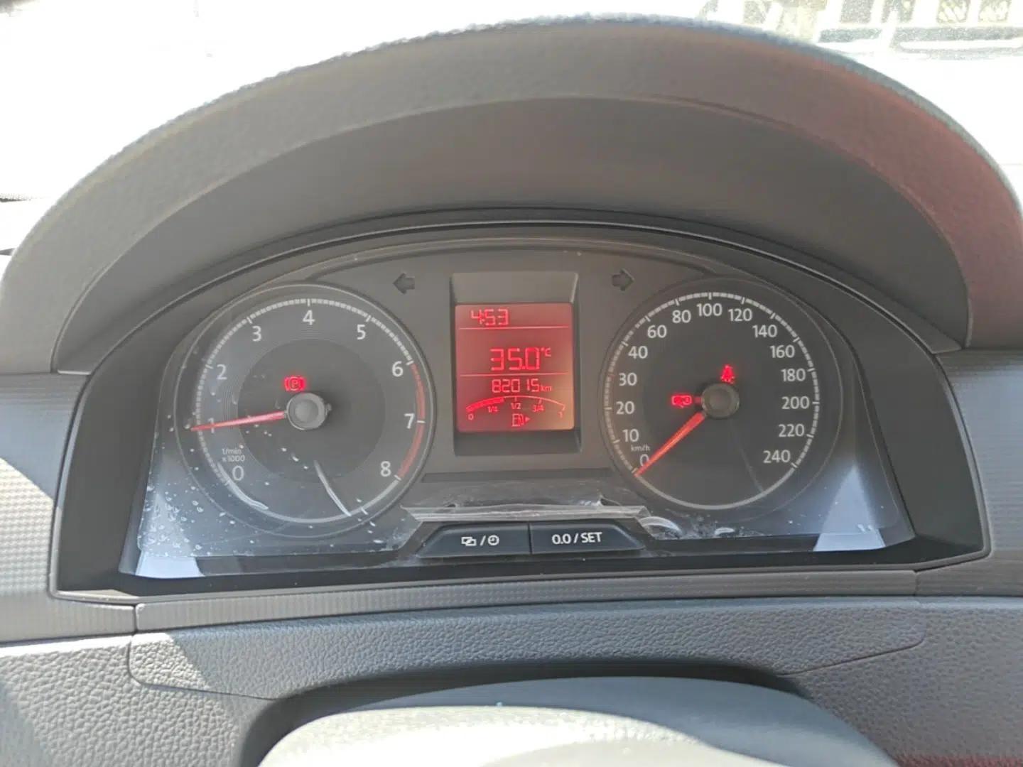 Volkswagen Santana 2016 1.4L Manual Fashion Edition — миниатюра 14