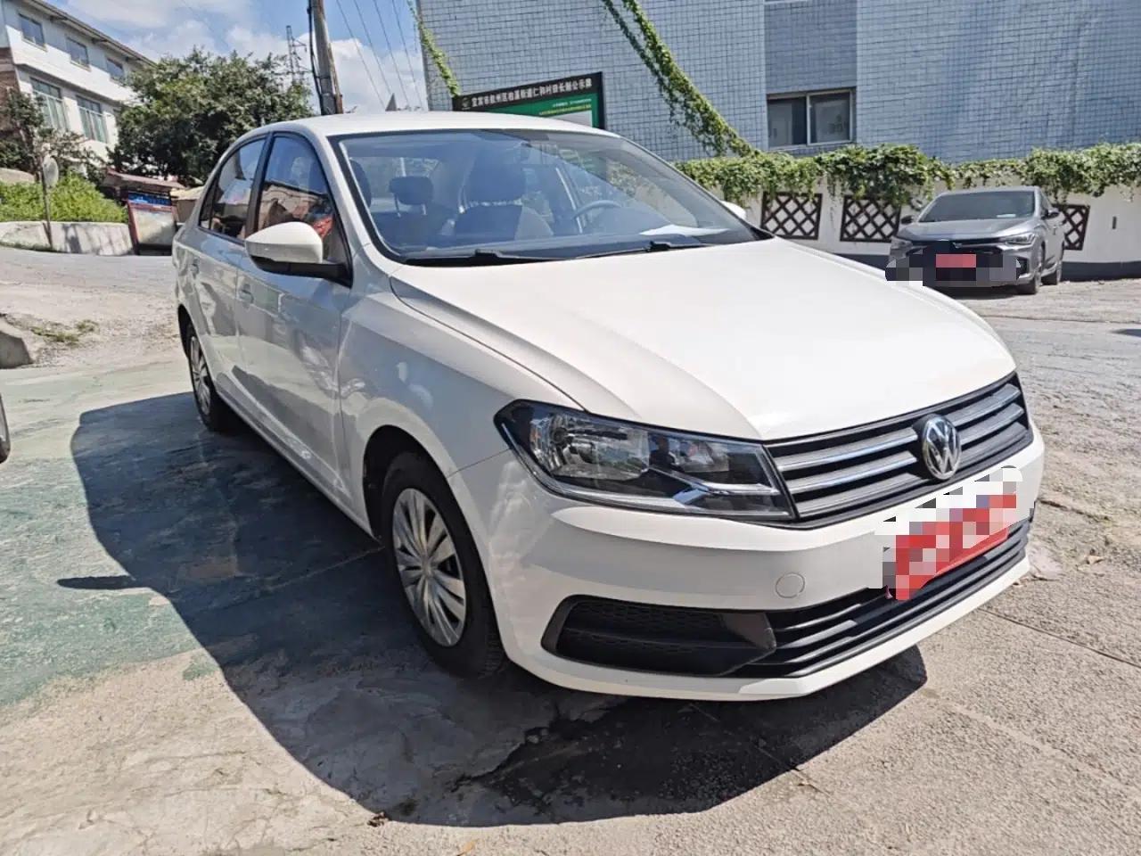 Volkswagen Santana 2016 1.4L Manual Fashion Edition — миниатюра 3