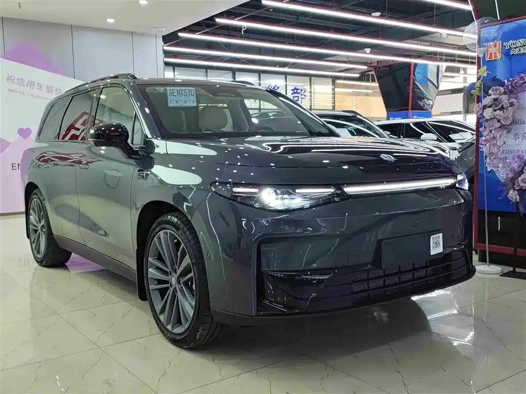 Leapmotor C16 2024 Range Extended 200 Premium Edition — миниатюра 3