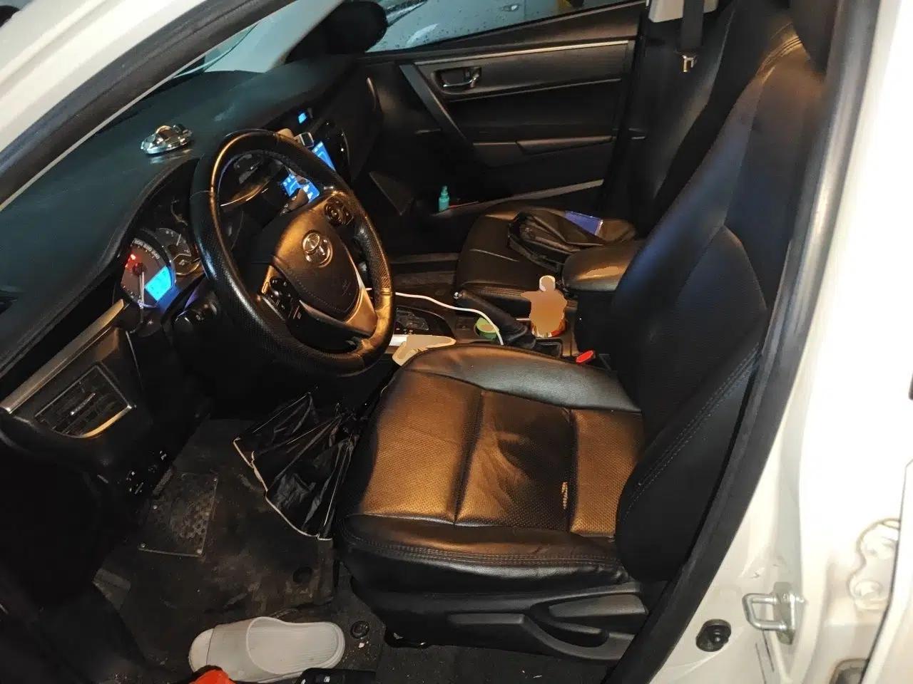 Toyota Levin 2016 1.6G CVT Elite Edition — миниатюра 15