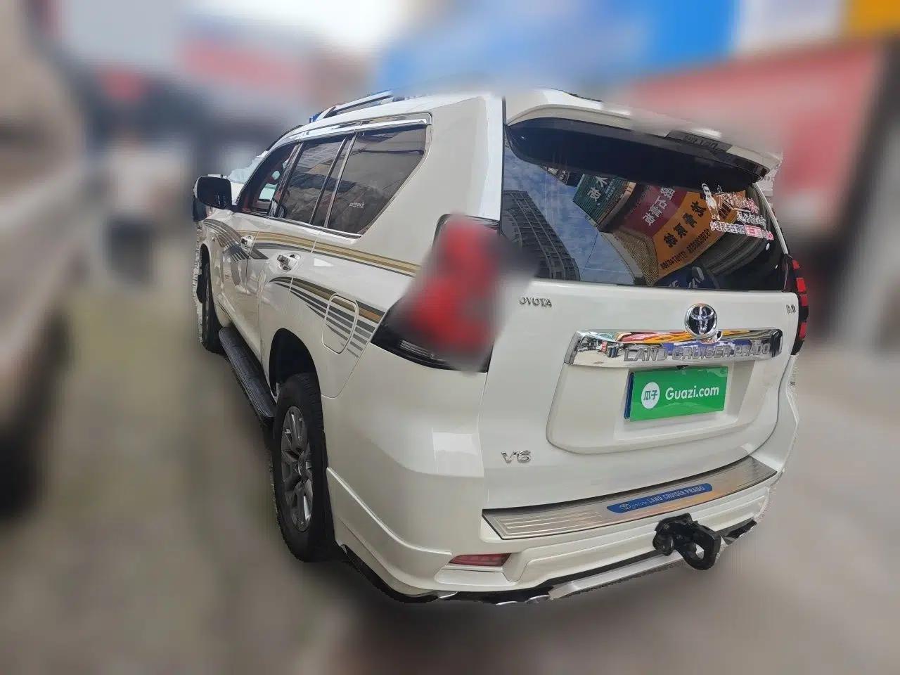 Toyota Prado 2018 3.5L Automatic TX-L with Rear-Mounted Spare Tire — миниатюра 4