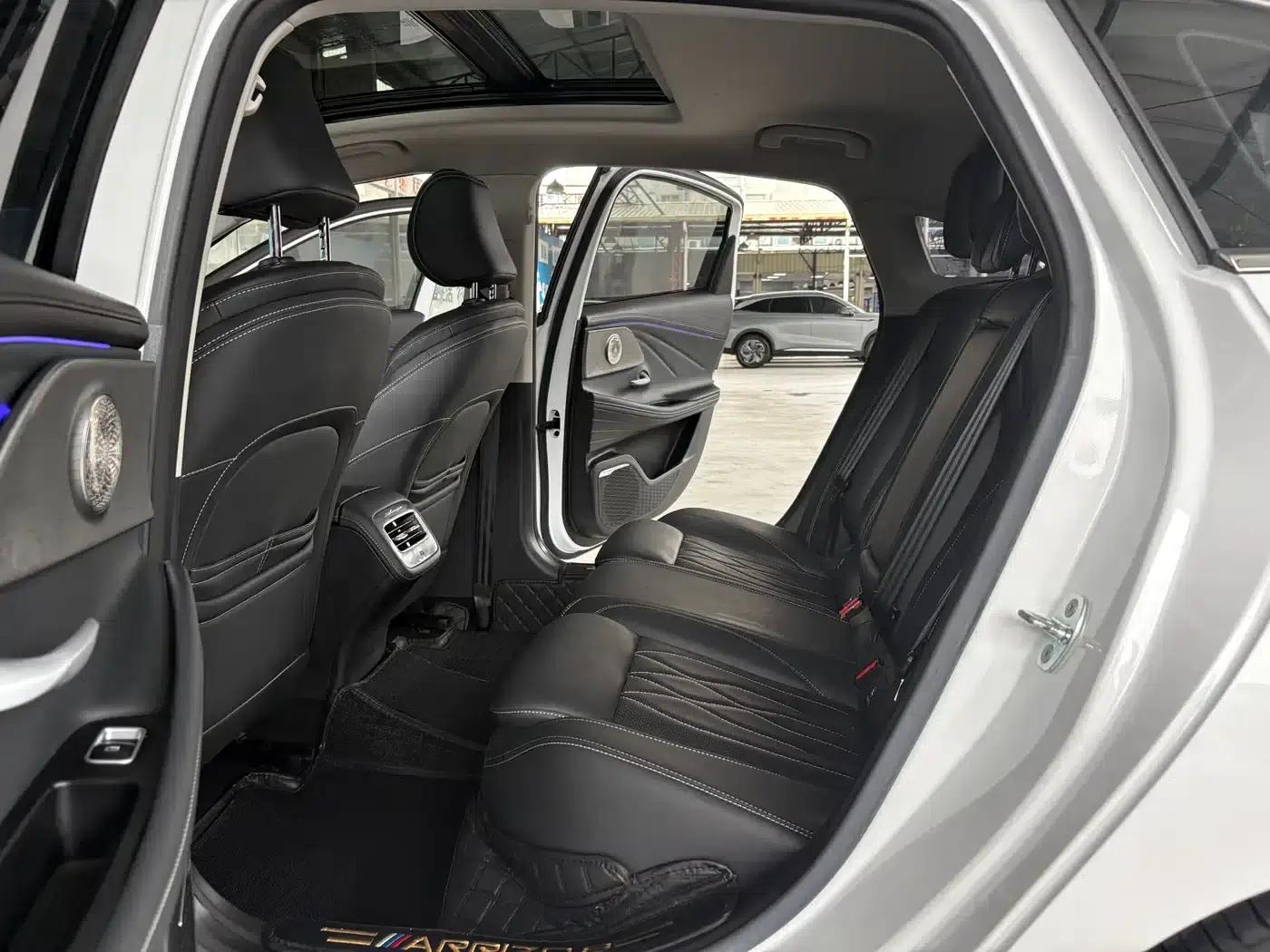 Chery Arrizo 8 2022 1.6T DCT Elegance — миниатюра 11