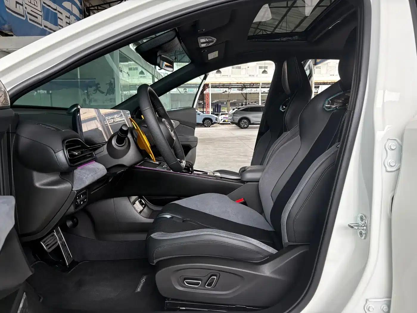 Chery Arrizo 8 2022 1.6T DCT Elegance — миниатюра 6