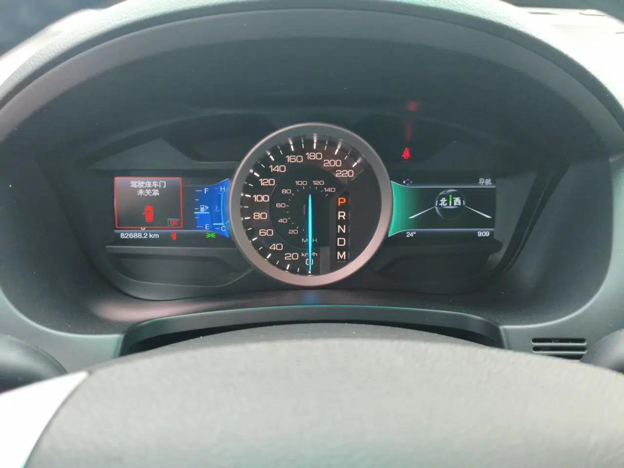 Ford Explorer 2013 3.5L Deluxe Model — миниатюра 11