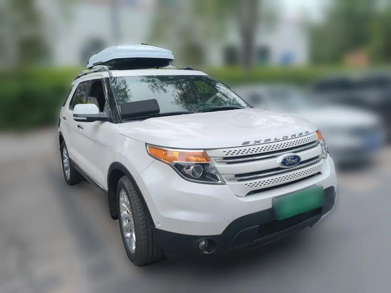 Ford Explorer 2013 3.5L Deluxe Model — миниатюра 3