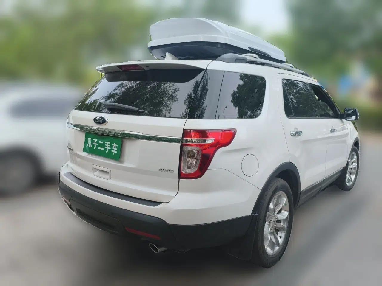 Ford Explorer 2013 3.5L Deluxe Model — миниатюра 6
