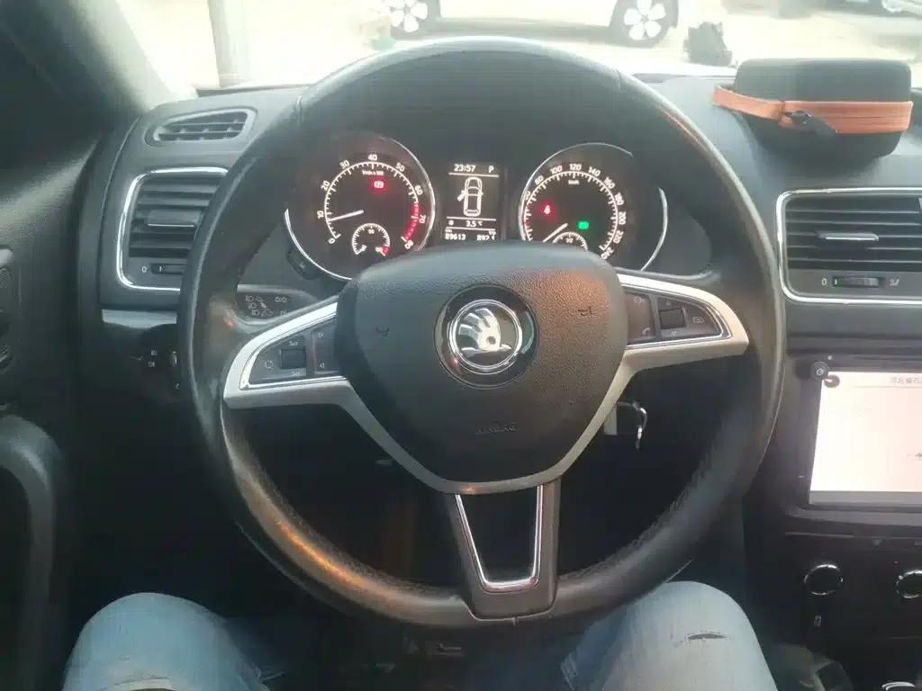 Yeti 2017 TSI280 DSG Enjoyable Brother Edition — миниатюра 3