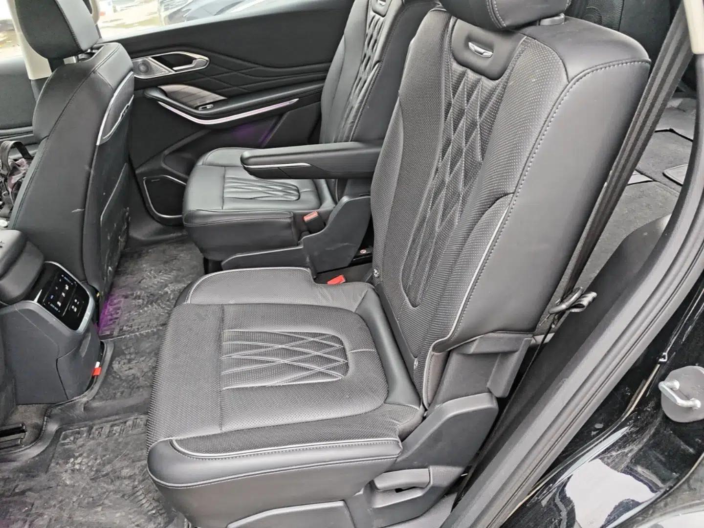 Hongqi HS7 PHEV 2024 2.0T PHEV Four-Wheel Drive Flagship Edition 6 Seats — миниатюра 20