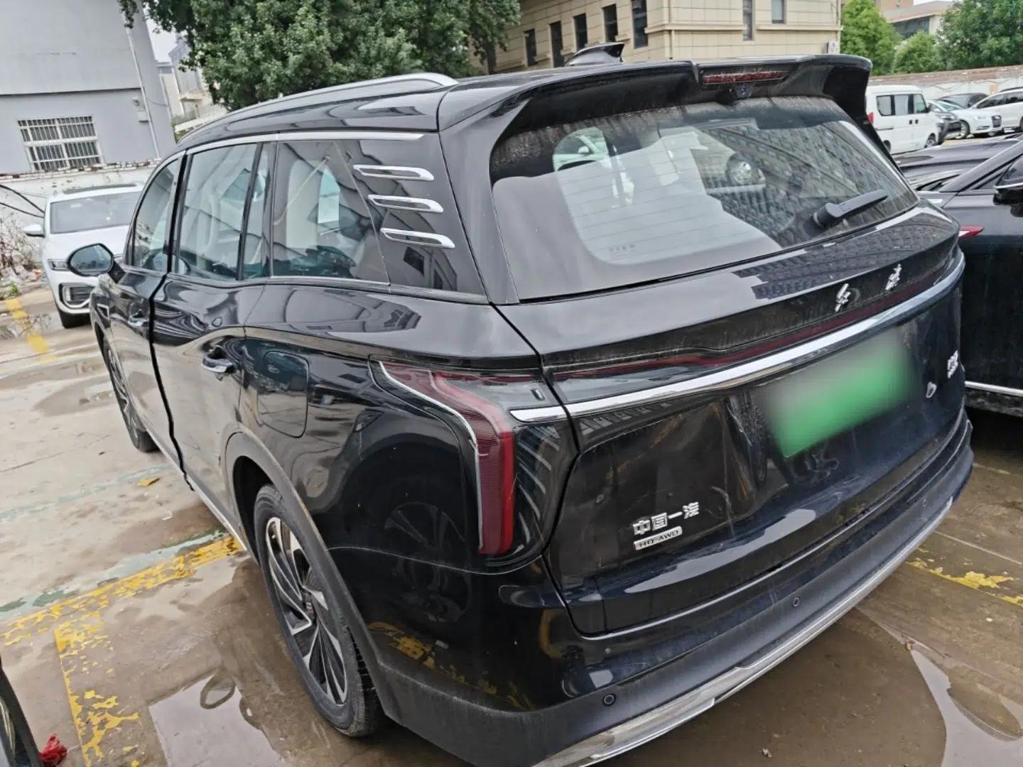 Hongqi HS7 PHEV 2024 2.0T PHEV Four-Wheel Drive Flagship Edition 6 Seats — миниатюра 4