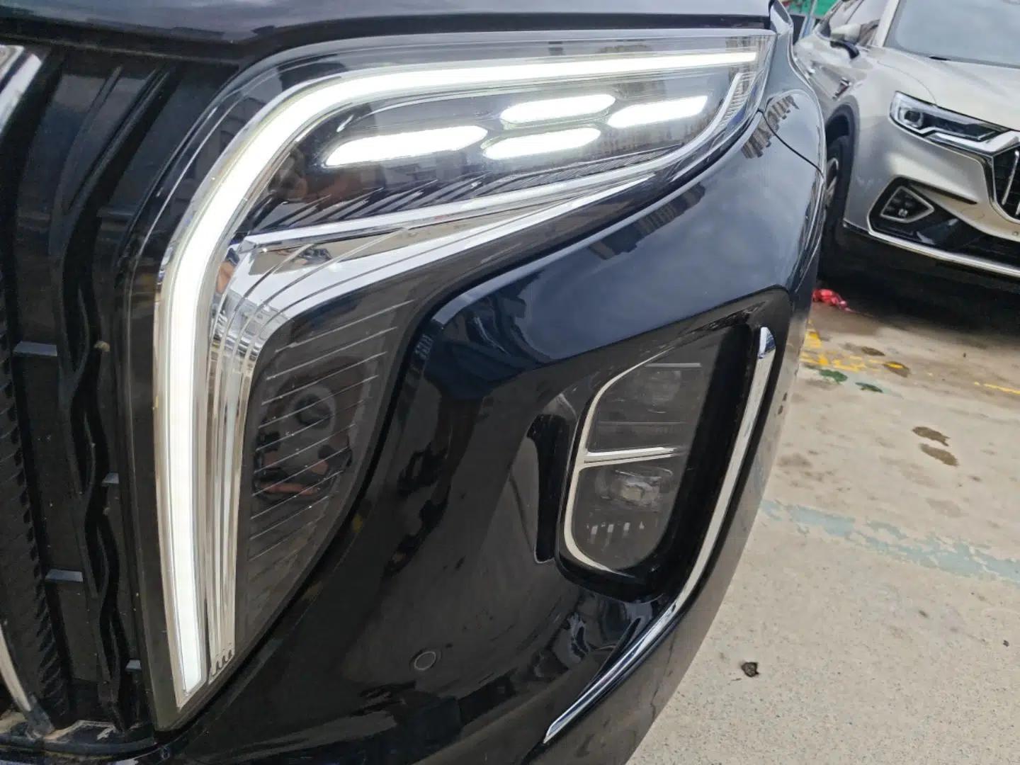 Hongqi HS7 PHEV 2024 2.0T PHEV Four-Wheel Drive Flagship Edition 6 Seats — миниатюра 8
