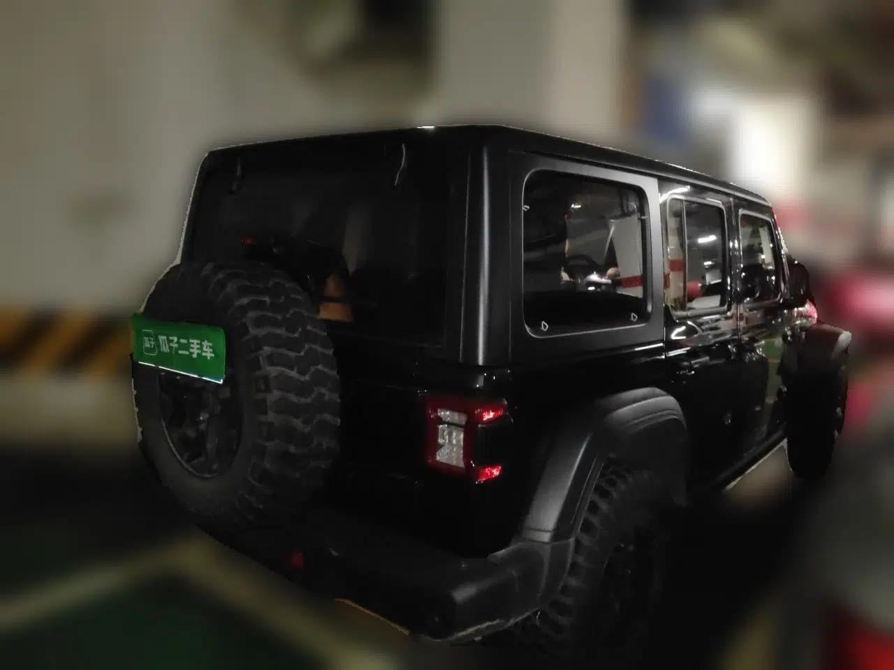 Jeep Wrangler 2021 2.0T Robin Hood Four-Door Edition — миниатюра 6