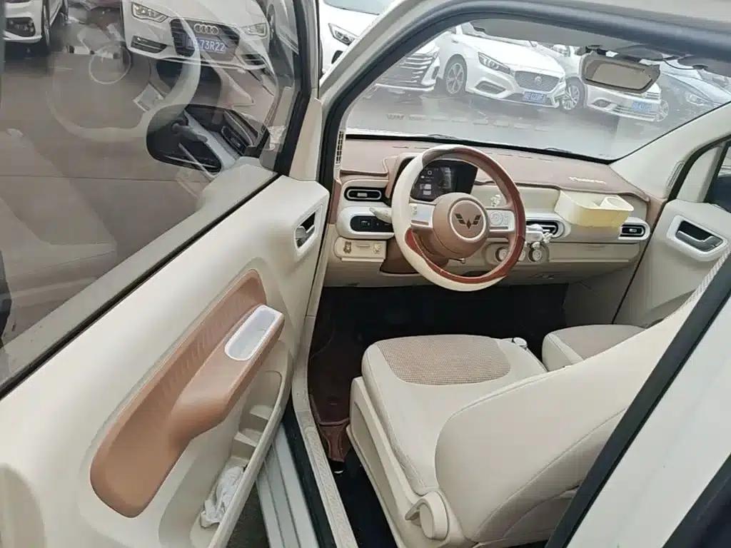 Hongguang MINIEV 2024 Third Generation 215km/h Youth Edition — миниатюра 16