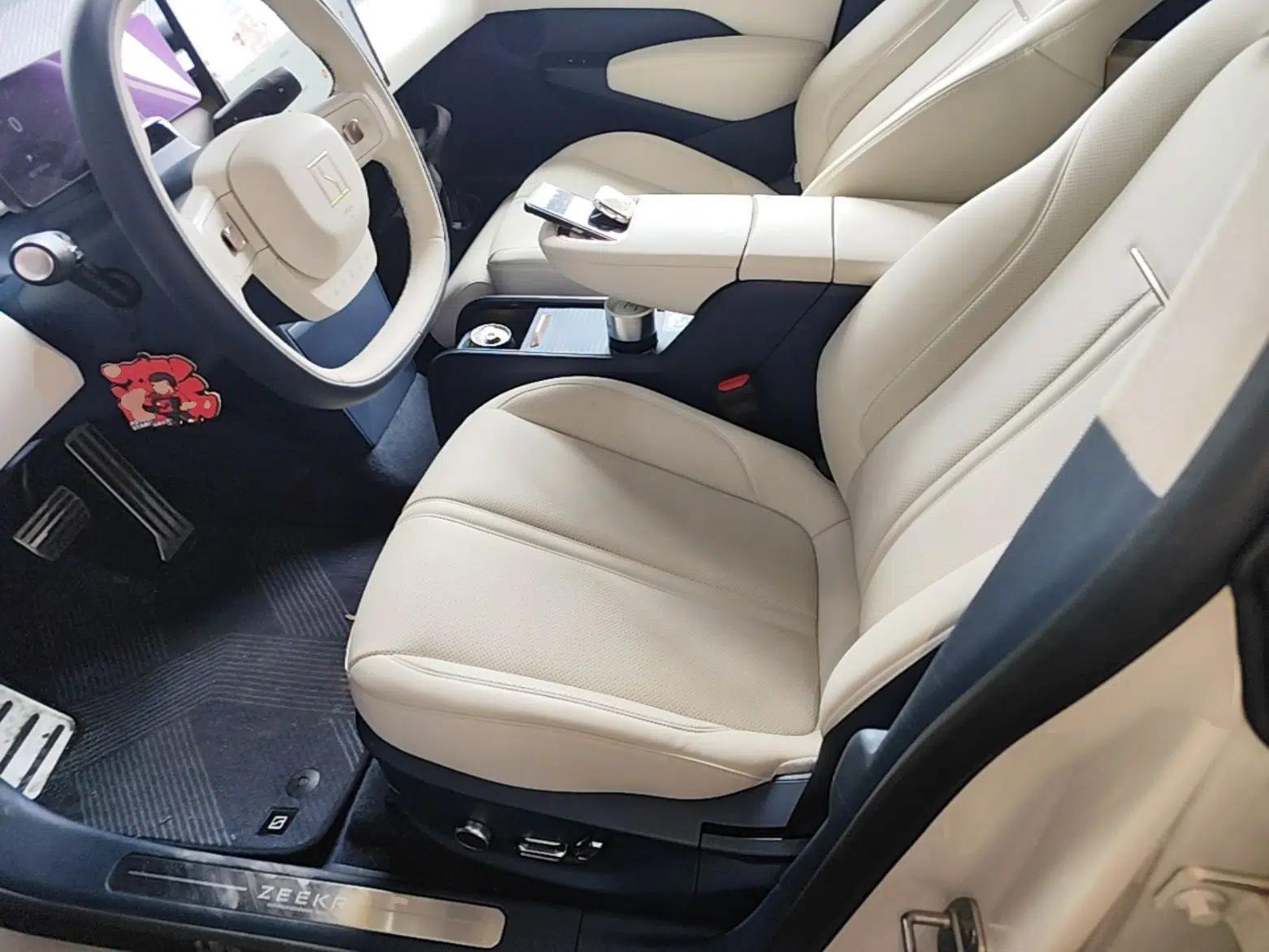 Zeekr X 2023 Four-Wheel Drive YOU Edition 4 Seats — миниатюра 17