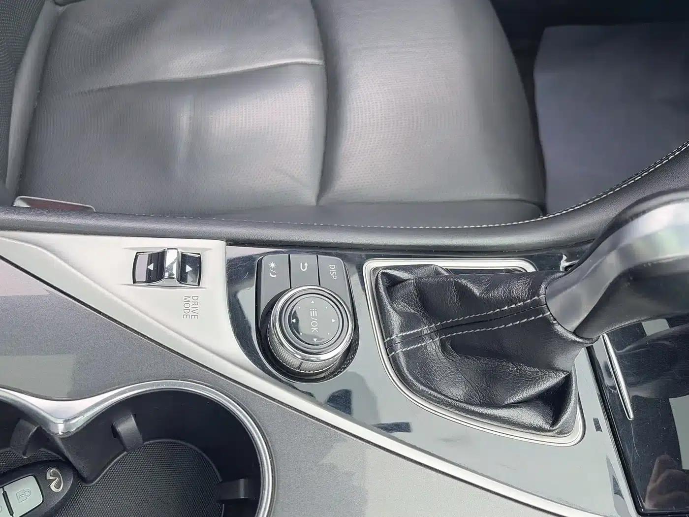 Infiniti Q50 2014 2.0T Comfort Edition — миниатюра 11