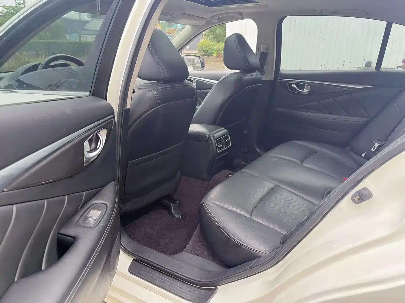 Infiniti Q50 2014 2.0T Comfort Edition — миниатюра 6