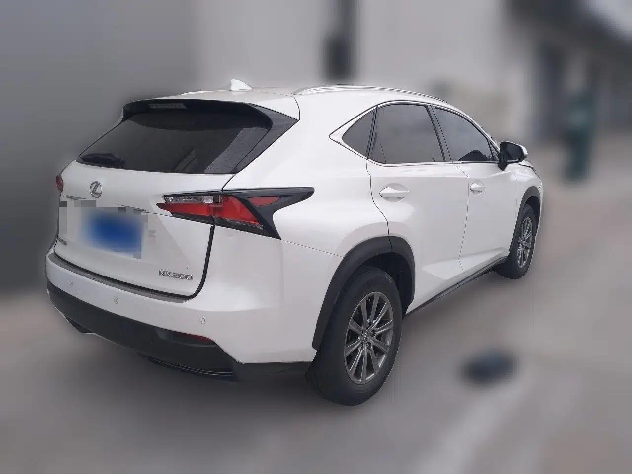 Lexus NX 2016 200 All-Wheel Drive FENGSHANG Version — миниатюра 6