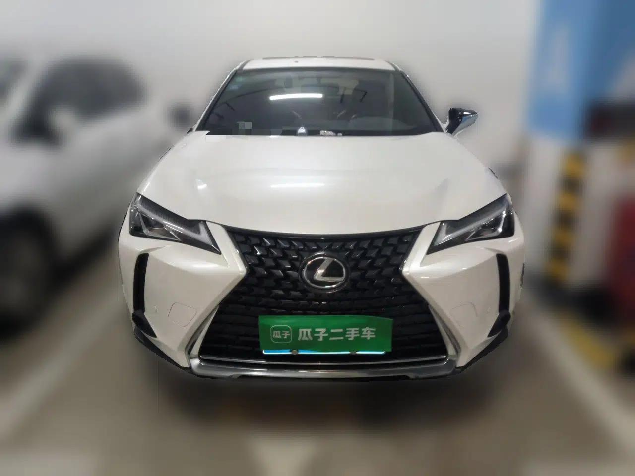 Lexus UX 2020 200 Special Edition — миниатюра 2