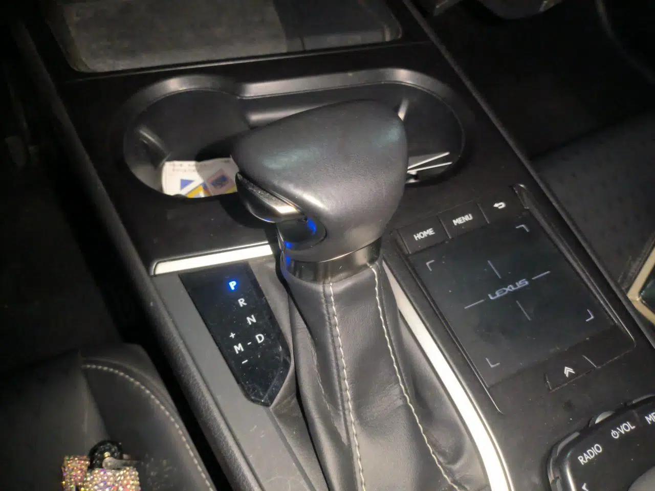 Lexus UX 2020 200 Special Edition — миниатюра 14