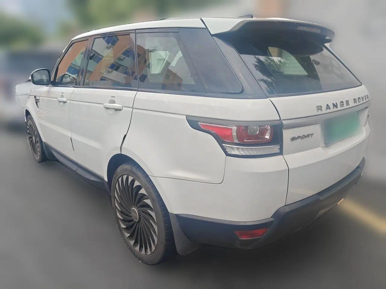 Land Rover Range Sport — миниатюра 4