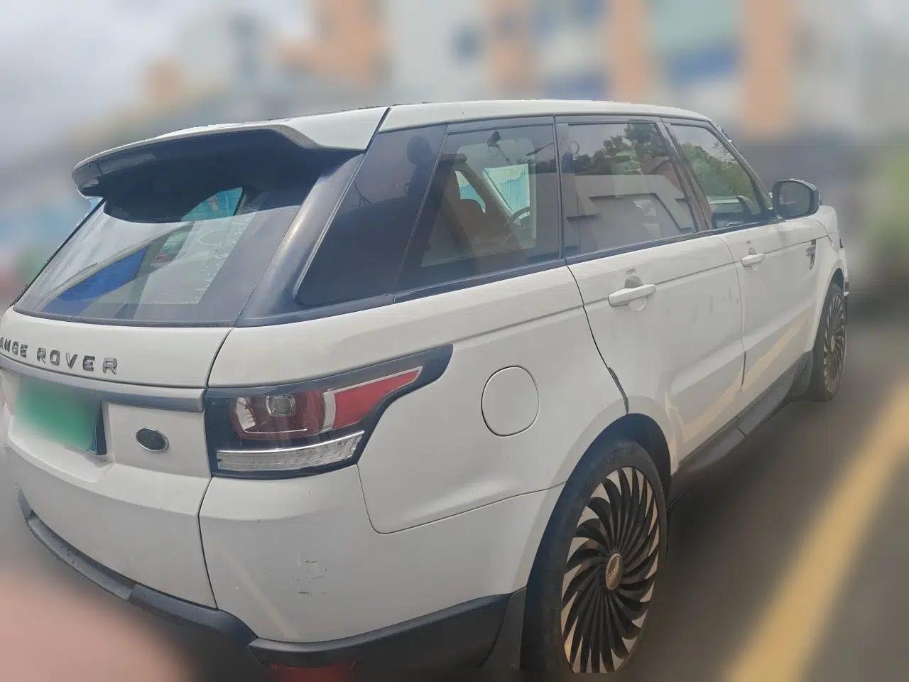 Land Rover Range Sport — миниатюра 6