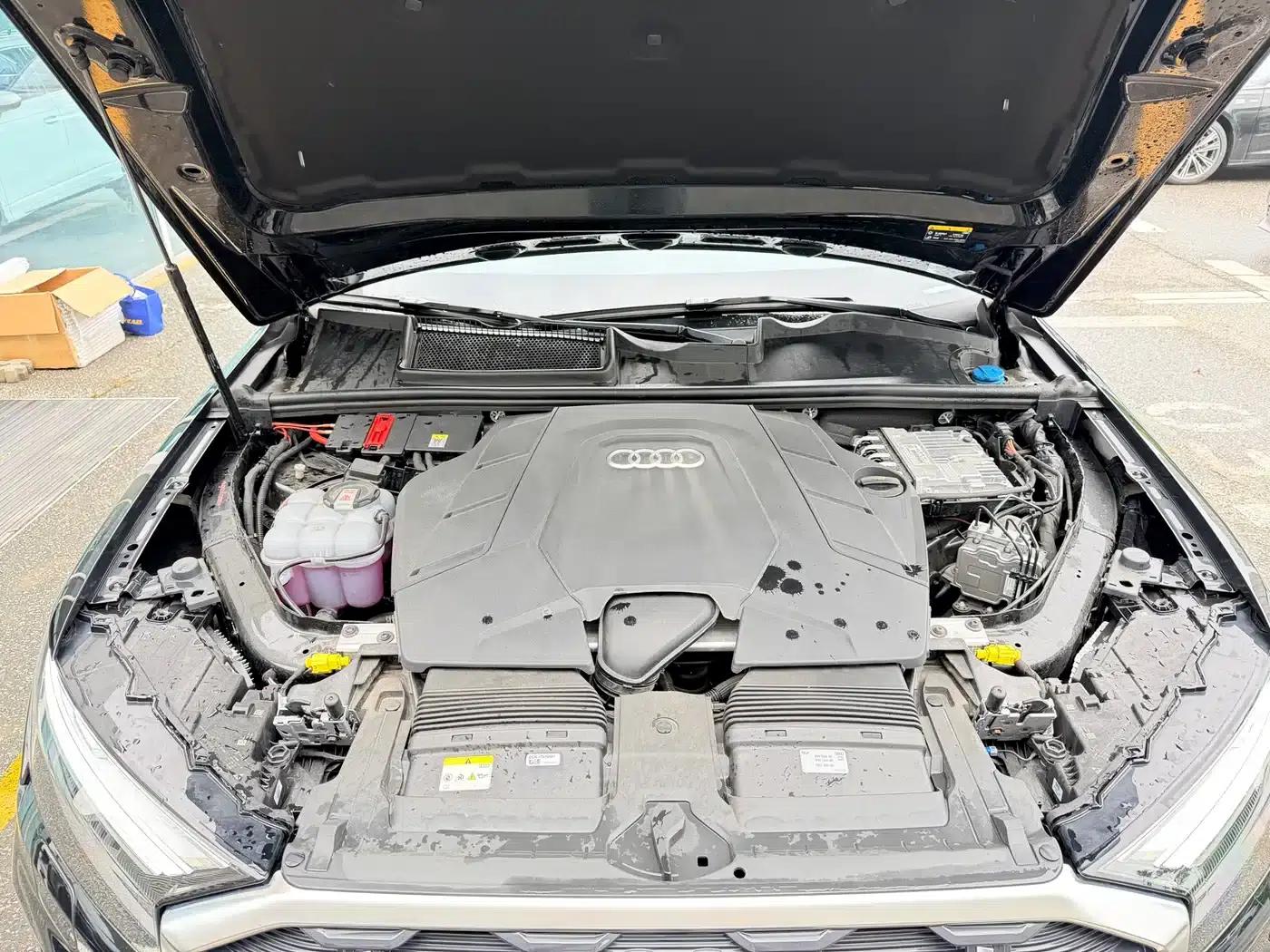 Audi Q7 2025 55 TFSI quattro S line Sport — миниатюра 3