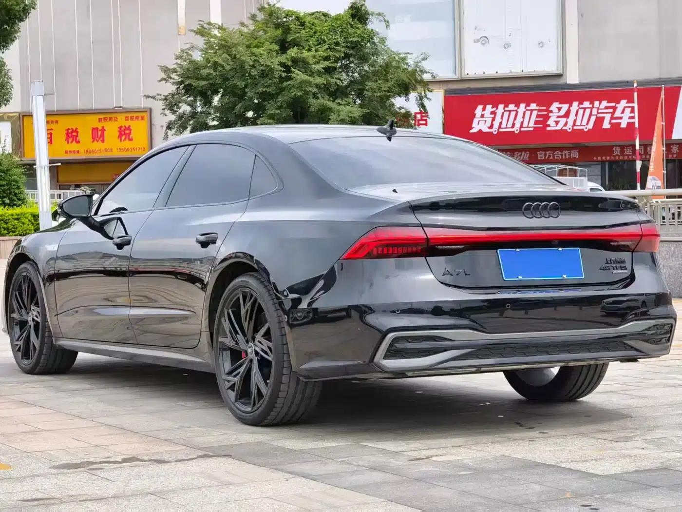 Audi A7L 2025 45 TFSI quattro Black Knight Edition — миниатюра 10